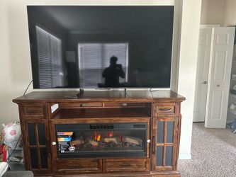 Hisense 75" Class - U75K Series - 4K UHD Mini-LED ULED TV And TV console with fireplace