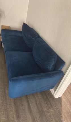 Blue couch $20