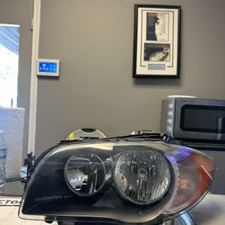 BMW 1 SERIES 128i 135i OEM LEFT HALOGEN HEADLIGHT 2008/2009/2010/2011