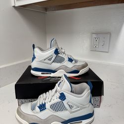 Jordan 4 military blue