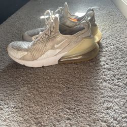 Nike Air Max 270 Women’s 