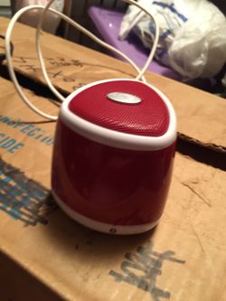 Plug in bluetooth speaker
