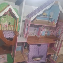 Costco Doll house 