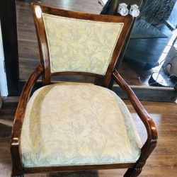 STUNNING VINTAGE Mahogany Chenille Upholstered Accent Chair w/Leaf Pattern Upholstered Accent Chair