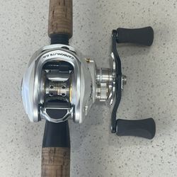 Carbonlite 2.0 Baitcast Reel + Shimano V-Rod Combo 