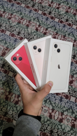 Apple iPhone 13