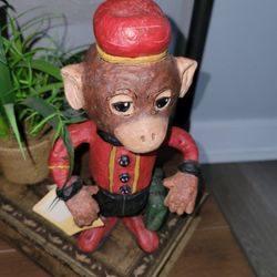 Monkey With A Suitcase 