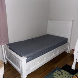 Toddler Bed With Drawers