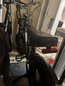 28 Mph Electric E Bike Super Low Miles 