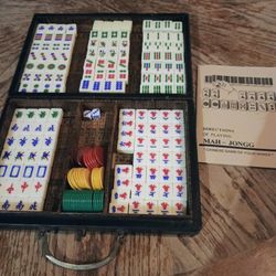 Complete 148 Tiles Chinese Mah-jong, Chips, Dice, Instructions & Carry Case.