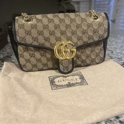 Gucci purse