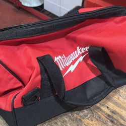 Milwaukee bag only asking $25 