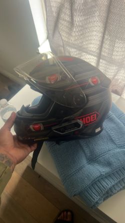 Motorcycle helmet