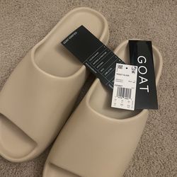 adidas Yeezy Slide Glow Green Mens Slides Size 10 New original O.b.o. With  Supreme Sticker for Sale in Lawndale, CA - OfferUp