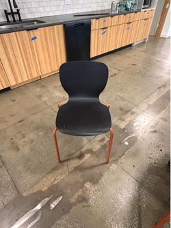 Felix Jr breakroom chair..