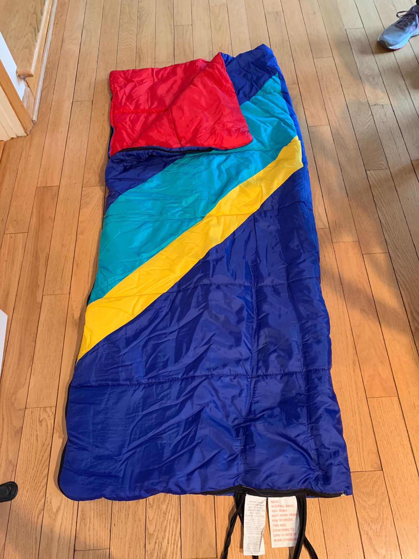 Sleeping bag, Adult size