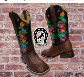Girl Boots 👢 ORIGINAL