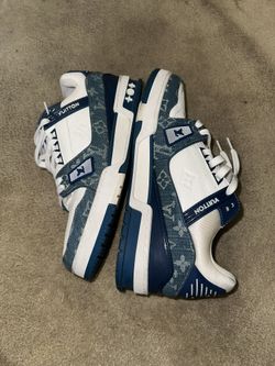 Louis Vuitton, Jordan Flint 13, Allen Iversons, Pradas 