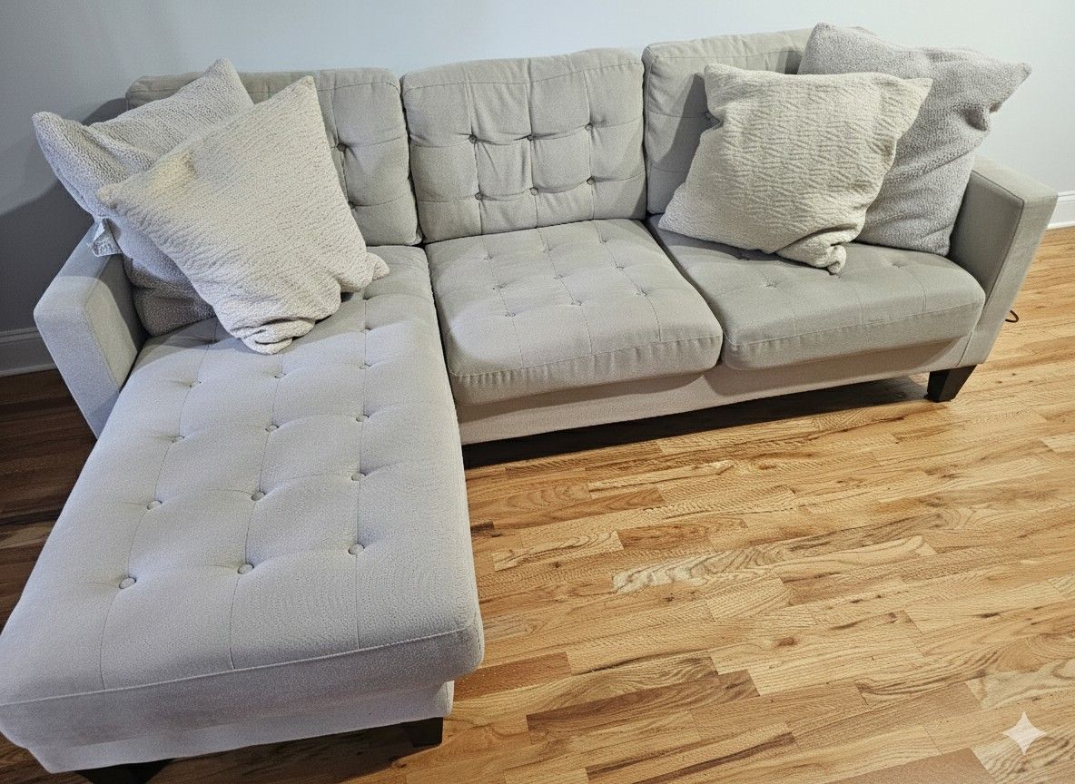 Stylish & Comfortable Ashley Tufted Sectional Couch - Excellent Condition!