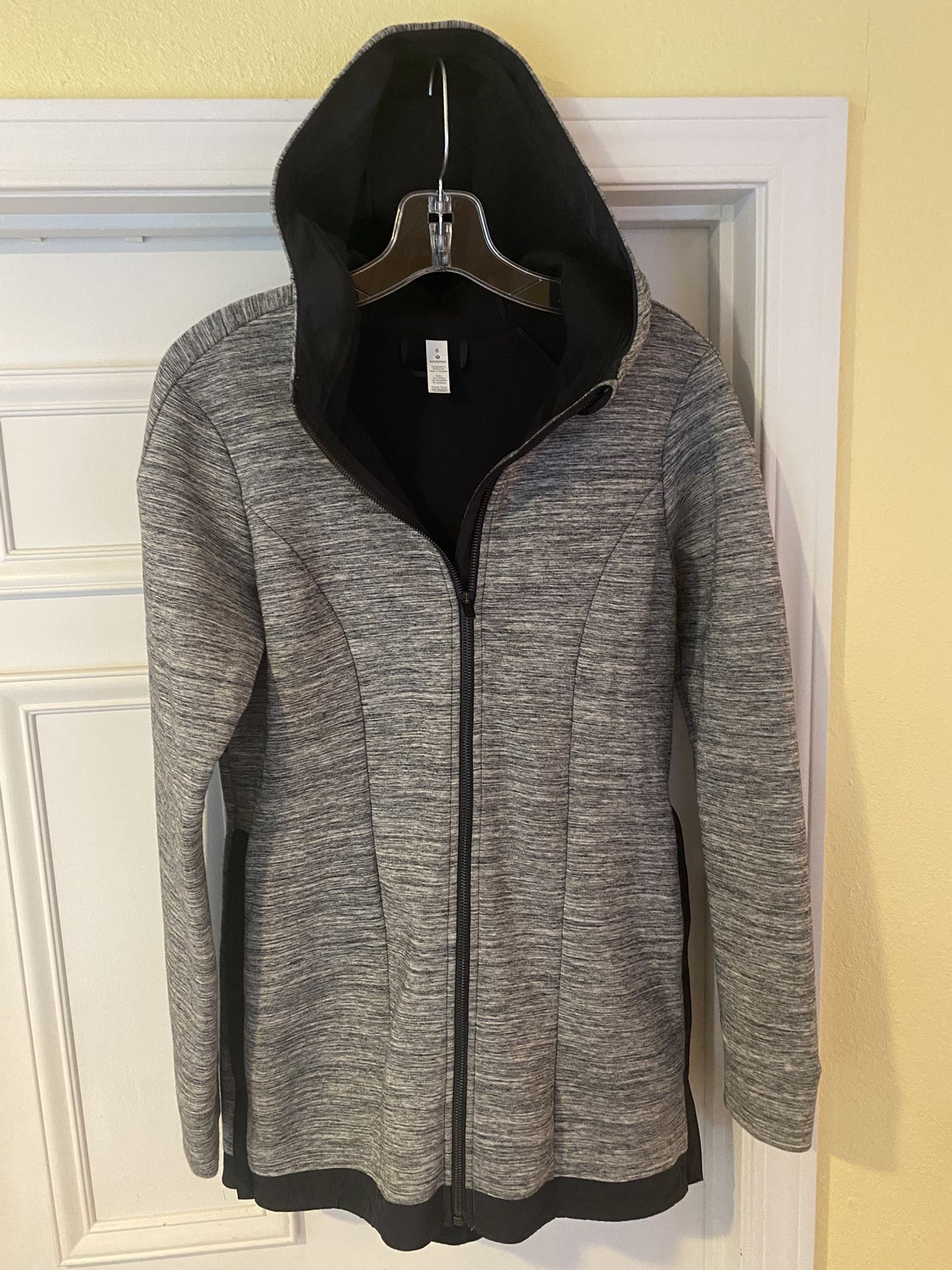 Lululemon Hooded Fully Lined Car Coat Jacket Heather Gray Size 6