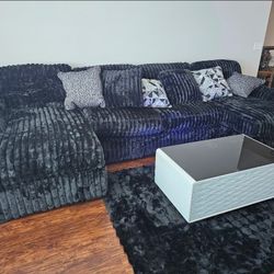 New 3pc Midnight Madness Sectional