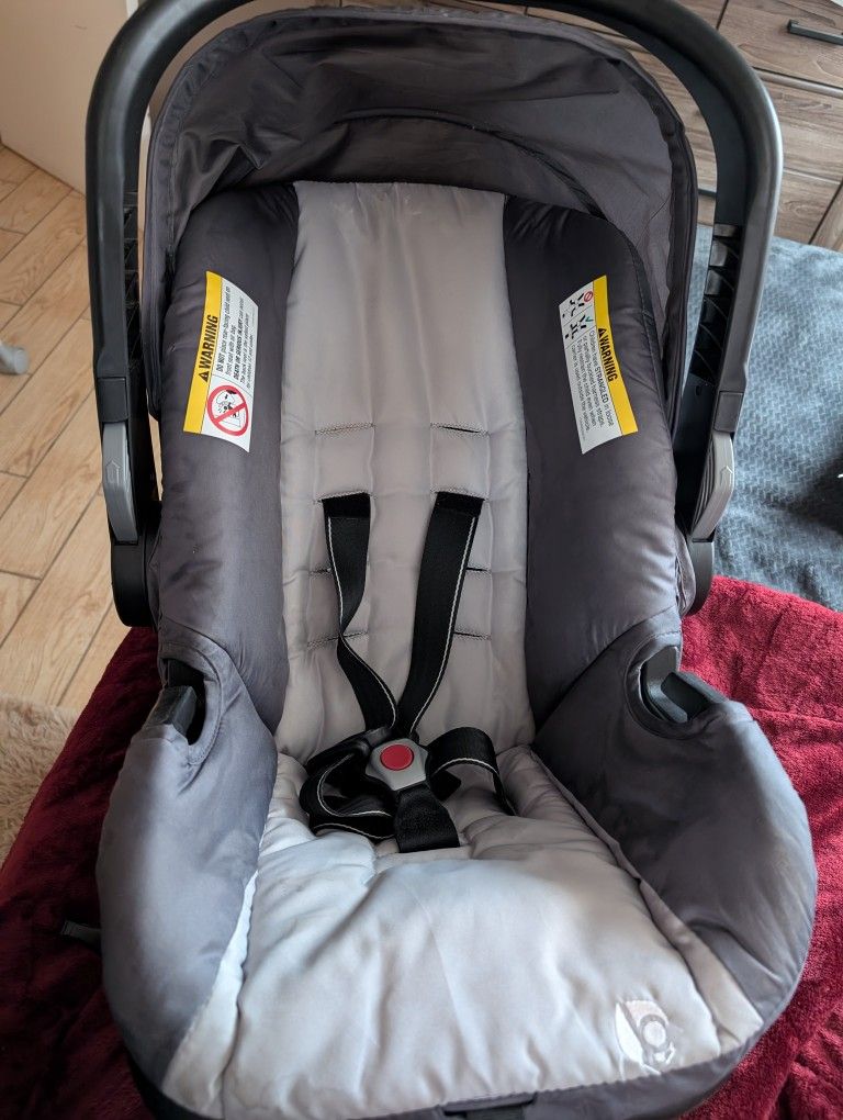 Baby/Infant Car Seat