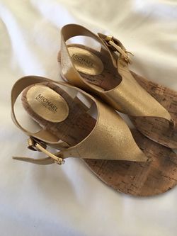 Michael kors gold sandals size 5.5