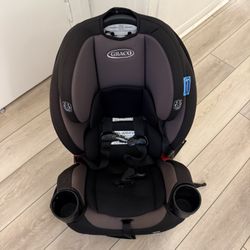 Graco Slimfit 3 in 1 Convertible Car Seat 
