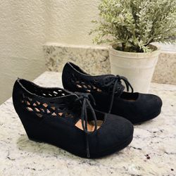 size 6.5 wedges 
