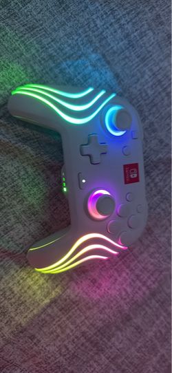 Brand new out of box ( still have box)Nintendo switch 2 controller