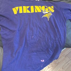 *VINTAGE* Vikings T shirt 