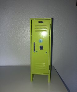 American Doll locker