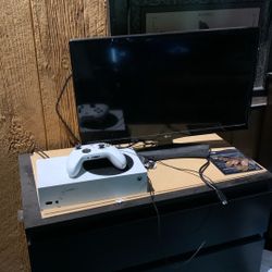 Xbox One S With Controller And Monitor HDMI