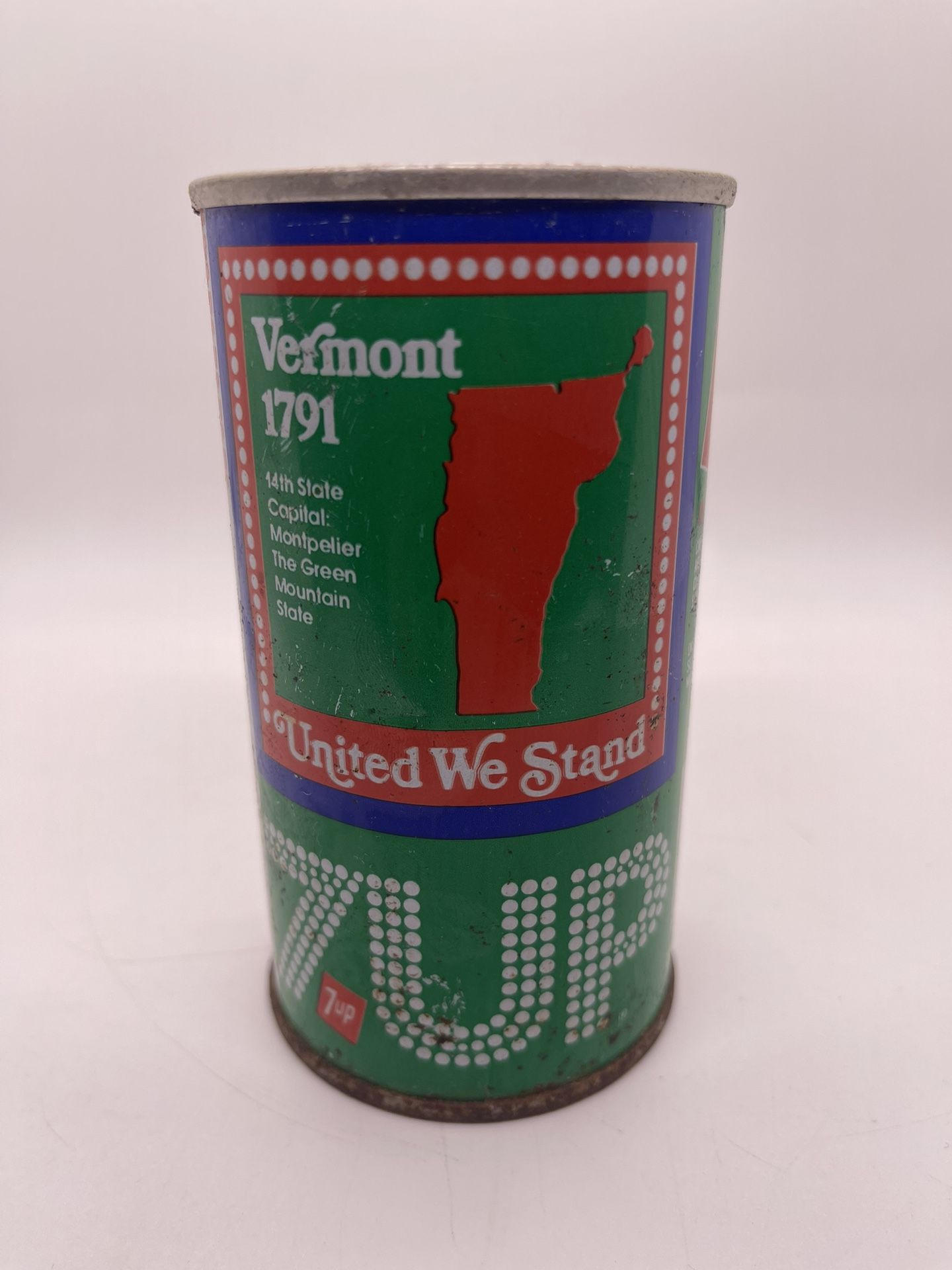 Vintage 7up Can
