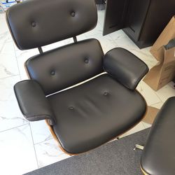Eames style recliner chair