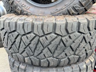 37x12.50R20. USED NITTO RIDGE