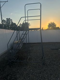Rolling Ladder 7-step Commercial Rolling Safety Ladder