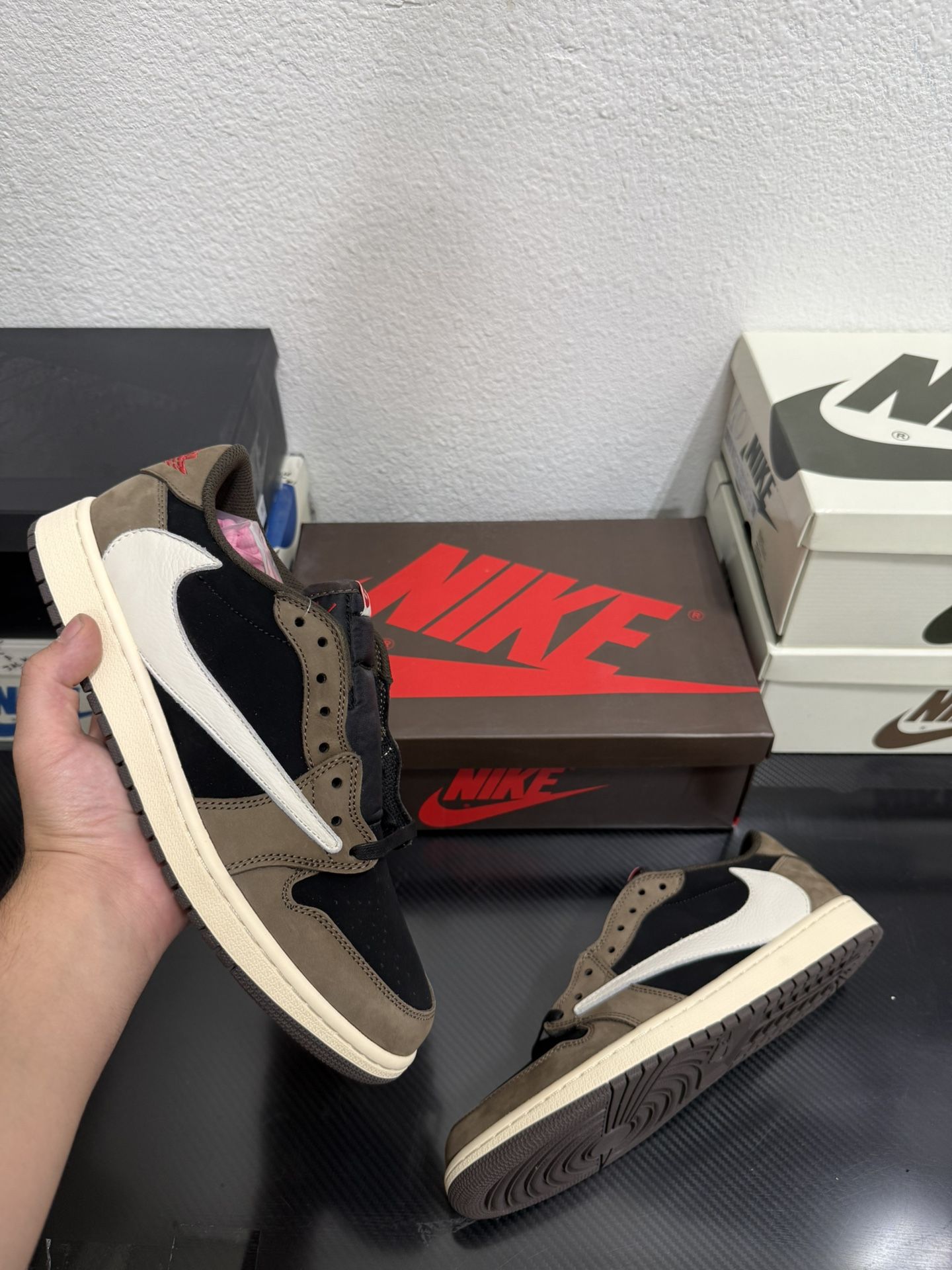 Aj1 Nike Air jordan 1 low travis scott Dark mocha size 7,7.5,8,8.5,9,9.5,10,10.5,11,12