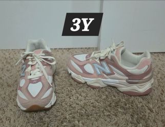 Girls New Balance Sneakers