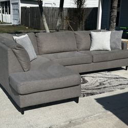Ashleys Grey Couch - Delivery Included 🛻