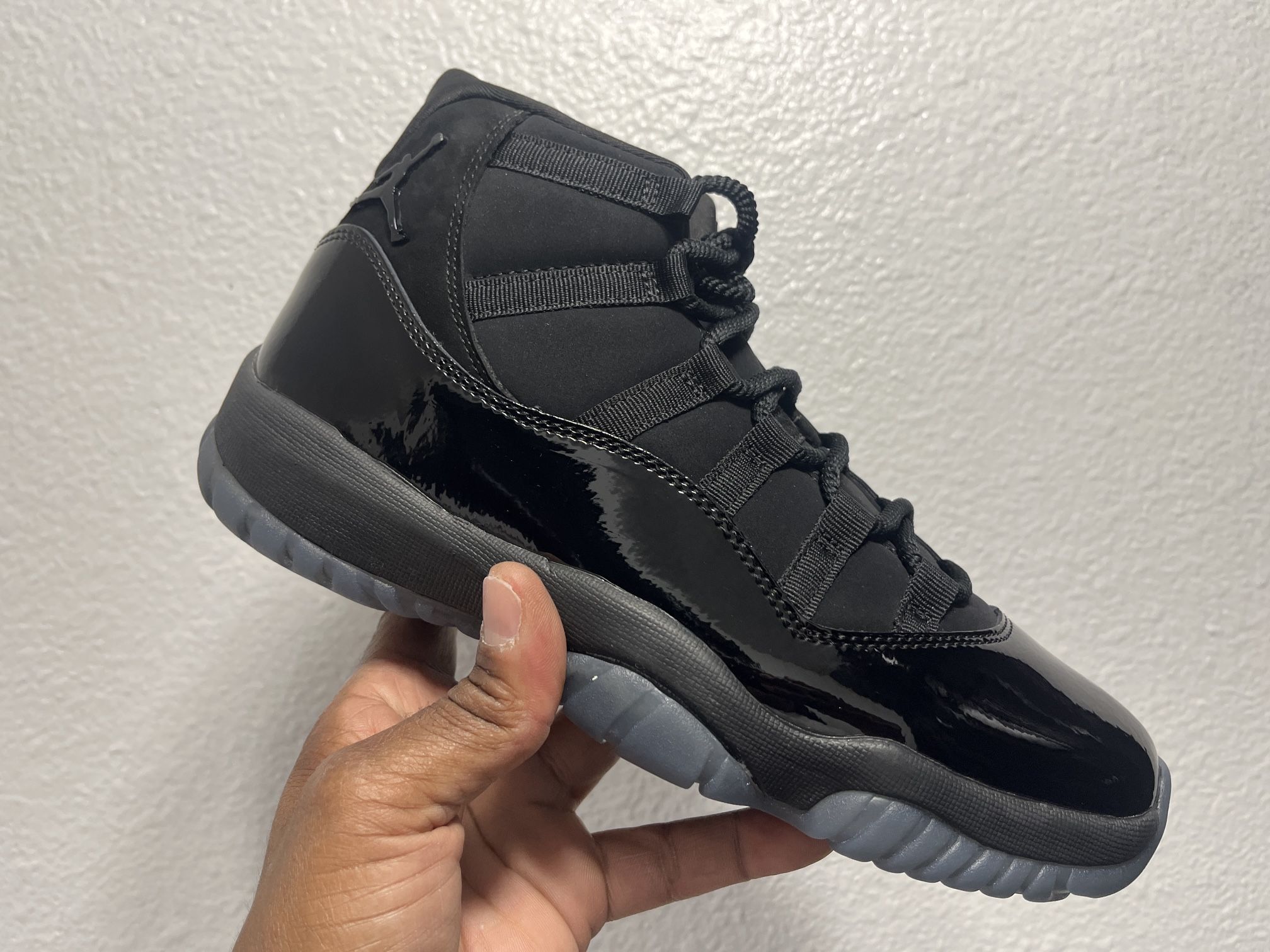 Jordan 11 Retro Cap & Gown
