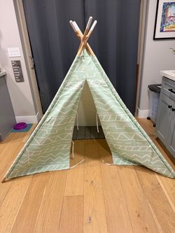 Kids tee-pee tent.