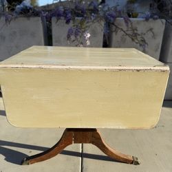 Antique Claw Foot Extendable Table With Snap Hinges