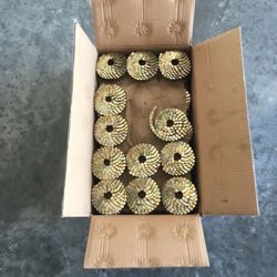 Box Collated Roofing Nails 1 1/4 X .120 For 15 Degree Nailer