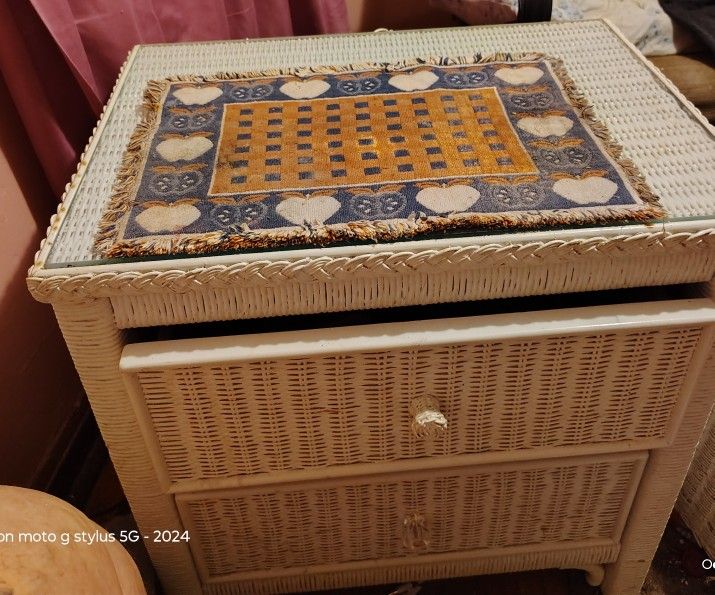 3 Pcs Bedroom Set With Bed 