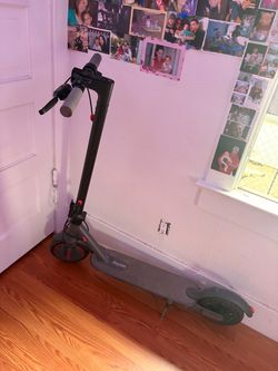 Electronic scooter