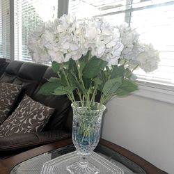 Beautiful glass vase cup 