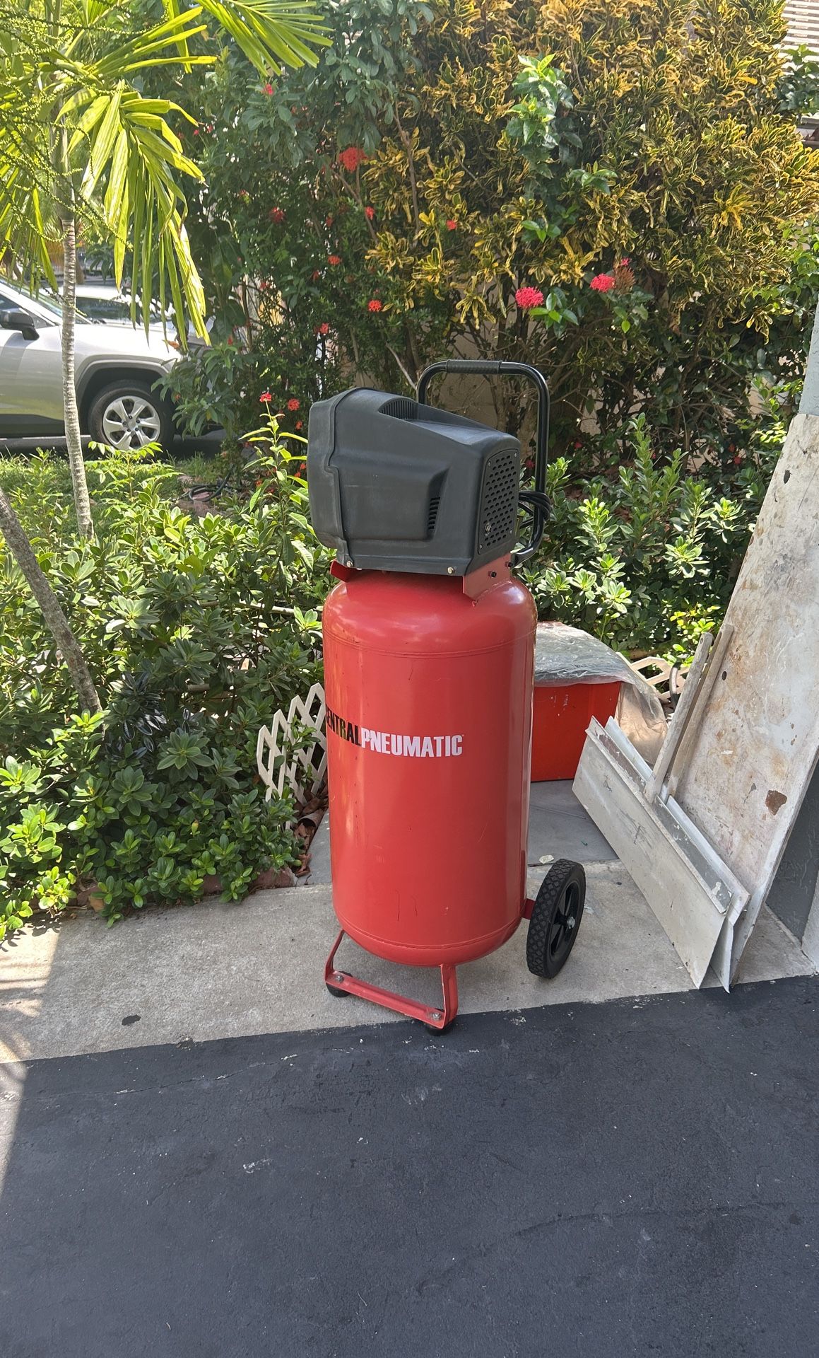 Compressor , Central Pneumatic