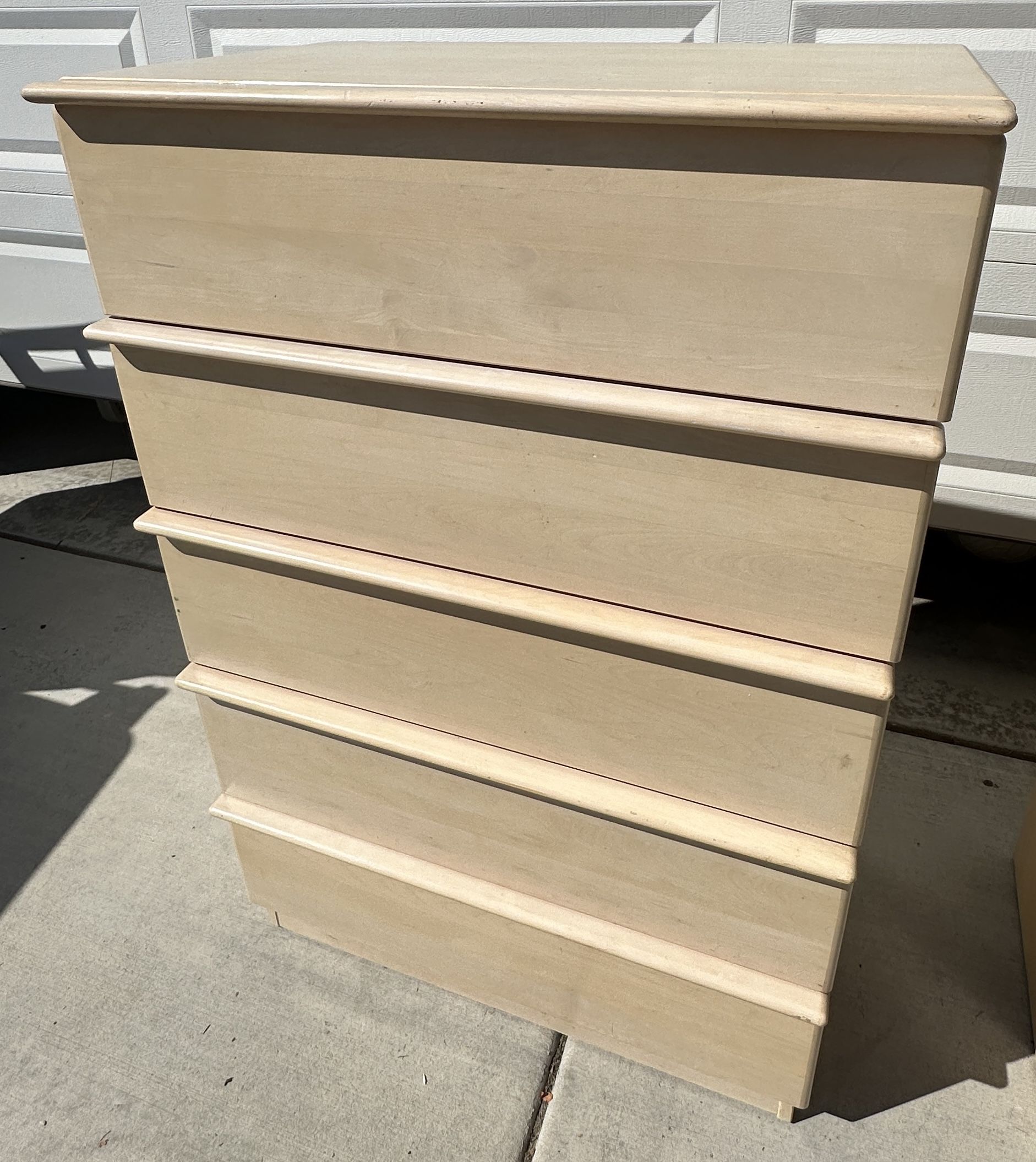 White Oak 5-Drawer Dresser – Good Condition!
