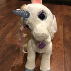 FurReal Friends Star Lily My Magical Animated Light Up Unicorn interactive Pet
